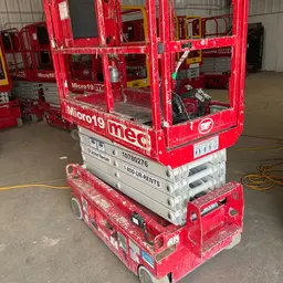 2018 MEC MICRO 19 Scissor Lift