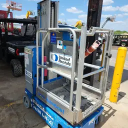 2018 Genie GR-20 Self-Propelled One-Person Lift