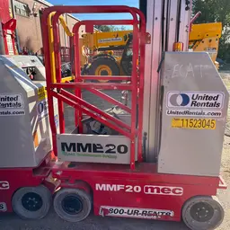 2022 MEC MME20 Self-Propelled One-Person Lift