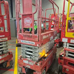 2019 MEC MICRO 26 Scissor Lift