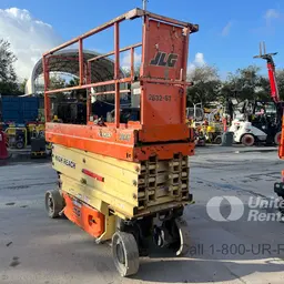 2017 JLG 2632ES Scissor Lift