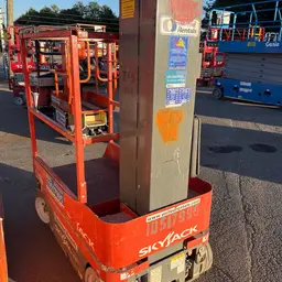 2016 Skyjack SJ16 Self-Propelled One-Person Lift