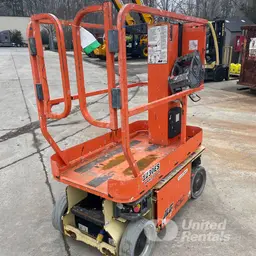 2016 JLG 1230ES Self-Propelled One-Person Lift