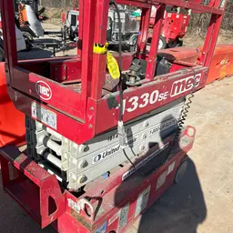 2018 MEC 1330SE Scissor Lift