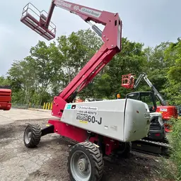 2016 MEC 60JD Boom Lift