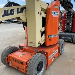 2017 JLG E300AJP Articulating Boom Lift