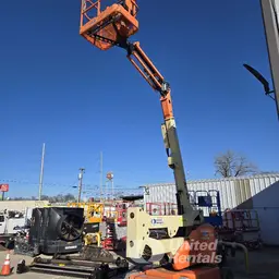 2013 JLG E400AJPN Articulating Boom Lift