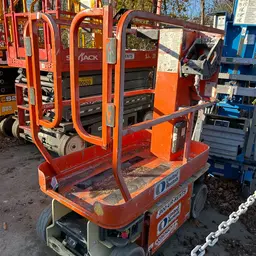2014 JLG 1230ES Self-Propelled One-Person Lift