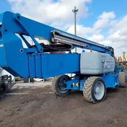 2015 Genie ZX-135 Articulating Boom Lift