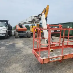 2016 Snorkel TB126J Boom Lift