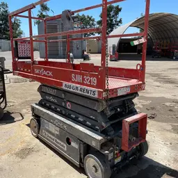 2018 Skyjack SJIII3219 Scissor Lift