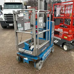 2016 Genie GR-20 Self-Propelled One-Person Lift