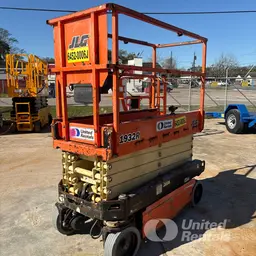 2017 JLG 1932R Scissor Lift