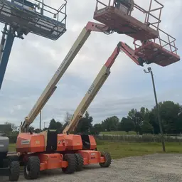 2012 JLG 800AJ Articulating Boom Lift