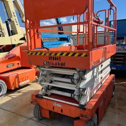 2018 Snorkel S4732E Scissor Lift