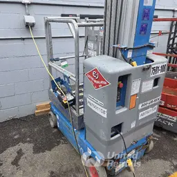 2017 Genie GR-20 Self-Propelled One-Person Lift