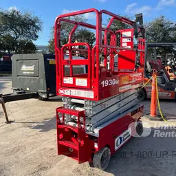 2017 MEC 1930SE Scissor Lift