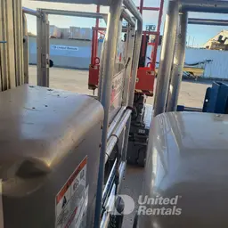 2018 Genie GR-20 Self-Propelled One-Person Lift