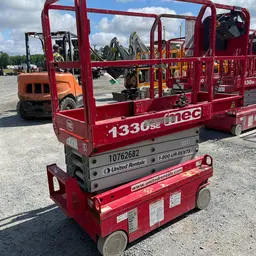 2018 MEC 1330SE Scissor Lift