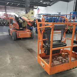 2014 JLG E400AJPN Articulating Boom Lift