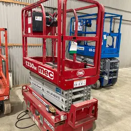 2017 MEC 1330SE Scissor Lift