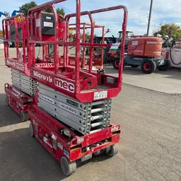2017 MEC MICRO 19 Scissor Lift