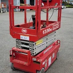 2018 MEC 1330SE Scissor Lift