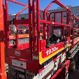2018 MEC 1930SE Scissor Lift