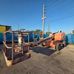 2017 JLG 400S Boom Lift