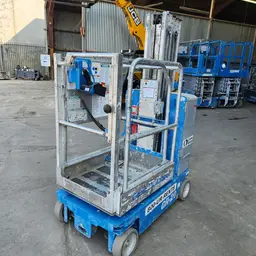 2016 Genie GR-20 Self-Propelled One-Person Lift
