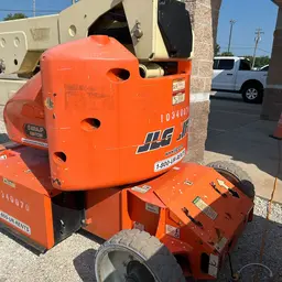 2015 JLG E400AJPN Articulating Boom Lift