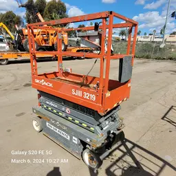 2017 Skyjack SJIII3219 Scissor Lift