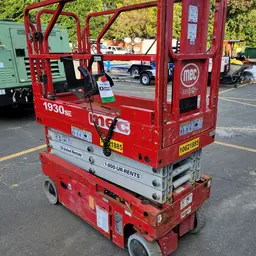 2017 MEC 1930SE Scissor Lift