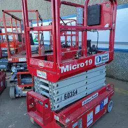 2018 MEC MICRO 19 Scissor Lift