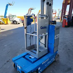 2016 Genie GR-20 Self-Propelled One-Person Lift