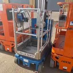 2018 Genie GR-20 Self-Propelled One-Person Lift
