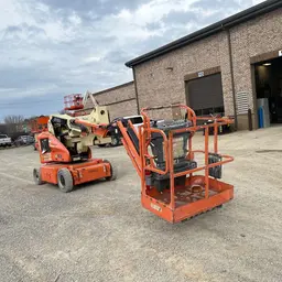 2013 JLG E400AJPN Articulating Boom Lift