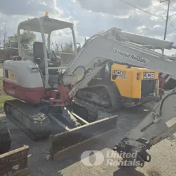2020 Takeuchi TB235-2R Mini Excavator