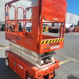 2018 Snorkel S3219E Scissor Lift