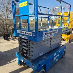 2017 Genie GS-4047 Scissor Lift