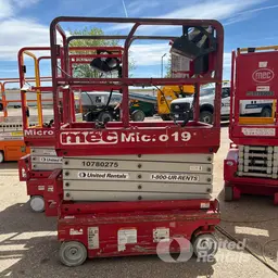 2018 MEC MICRO 19 Scissor Lift