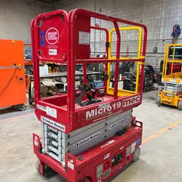 2021 MEC MICRO 19 Scissor Lift