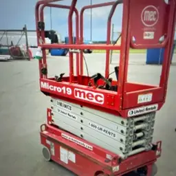 2018 MEC MICRO 19 Scissor Lift