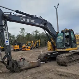 2019 John Deere 245G LC Excavator