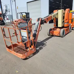 2014 JLG E300AJP Articulating Boom Lift