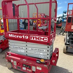 2018 MEC MICRO 19 Scissor Lift