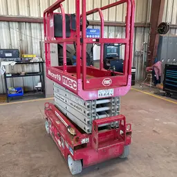 2018 MEC MICRO 19 Scissor Lift