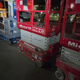 2019 MEC MICRO 19 Scissor Lift
