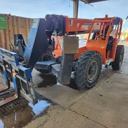 2017 SKYTRAK 10054 Forklift