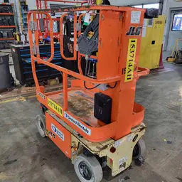 2015 JLG 1230ES Self-Propelled One-Person Lift